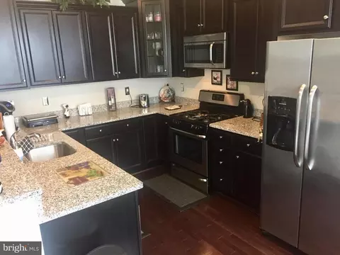 9702 Smithview Pl, Lanham, MD 20706 photo 5