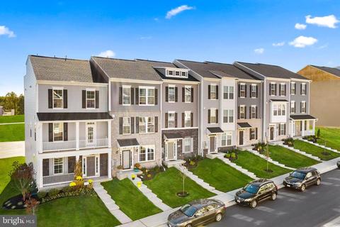 7726 Presidential Pkwy, Marlboro, MD 20774