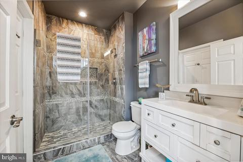 9904 Stall Ave, Lanham, MD 20706 photo 9