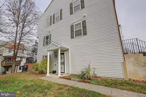 4332 Apple Gate Ln, Suitland, MD 20746