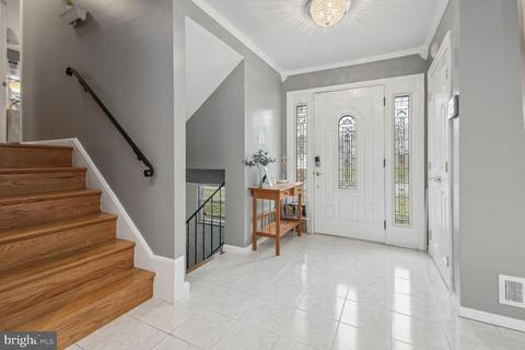 8910 91st Pl, Lanham, MD 20706 photo 3