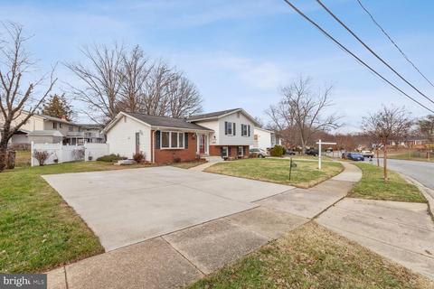 8910 91st Pl, Lanham, MD 20706 photo 2