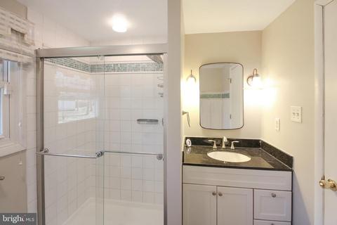 12506 Cedarbrook Ln, Laurel, MD 20708 photo 38