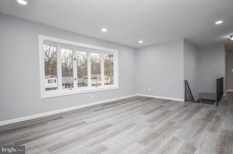 6825 Nashville Rd, Lanham, MD 20706 photo 5