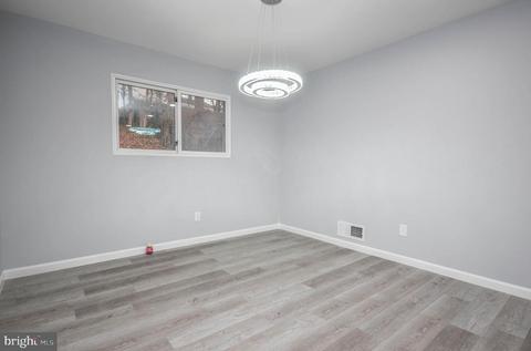 6825 Nashville Rd, Lanham, MD 20706 photo 8