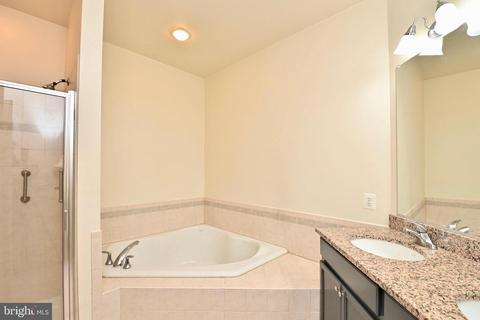 7200 Winterfield Ter, Laurel, MD 20707 photo 34