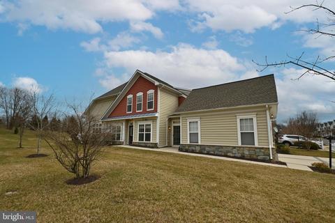 7200 Winterfield Ter, Laurel, MD 20707 photo 3