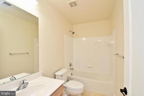 7200 Winterfield Ter, Laurel, MD 20707 photo 44