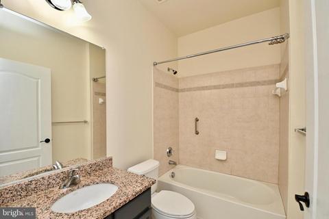 7200 Winterfield Ter, Laurel, MD 20707 photo 25