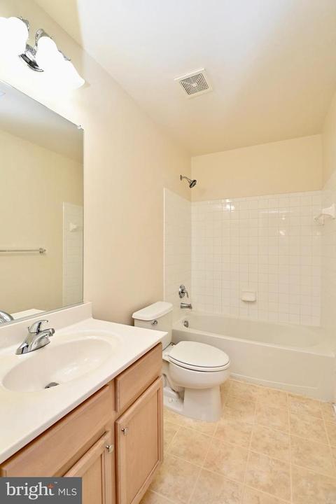 7200 Winterfield Ter, Laurel, MD 20707 photo 45
