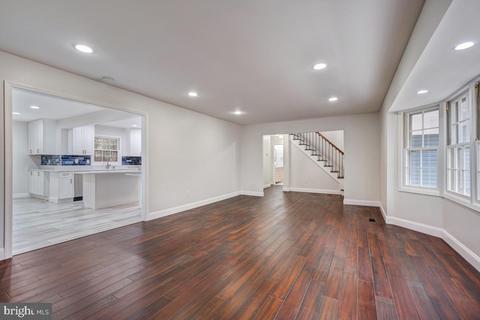 8807 Gramercy Ln, Laurel, MD 20708 photo 7