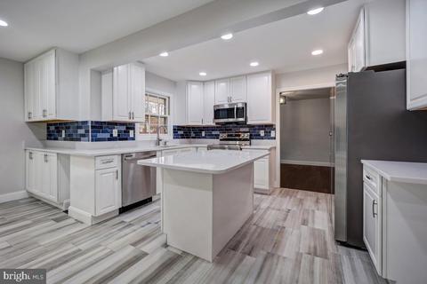 8807 Gramercy Ln, Laurel, MD 20708 photo 11