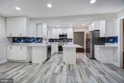 8807 Gramercy Ln, Laurel, MD 20708 photo 12
