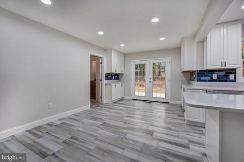 8807 Gramercy Ln, Laurel, MD 20708 photo 13