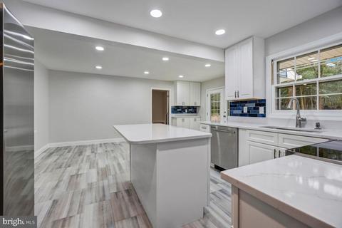 8807 Gramercy Ln, Laurel, MD 20708 photo 14