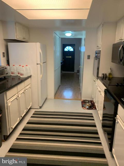 12738 Millstream Dr, Bowie, MD 20715 photo 4