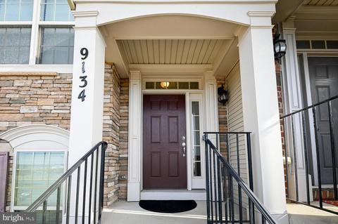 9134 Ruby Lockhart Blvd, Lanham, MD 20706 photo 3