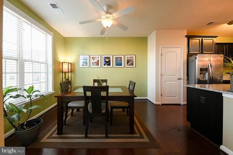 9134 Ruby Lockhart Blvd, Lanham, MD 20706 photo 14