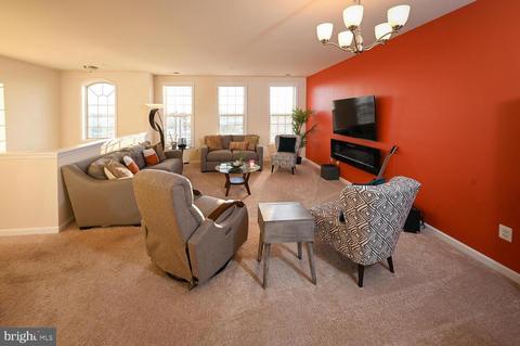 9134 Ruby Lockhart Blvd, Lanham, MD 20706 photo 5