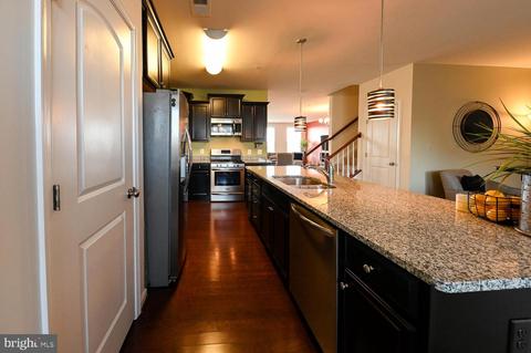 9134 Ruby Lockhart Blvd, Lanham, MD 20706 photo 17
