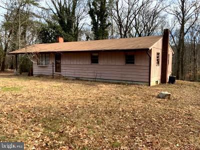 10600 Thorne Dr, Fort Washington, MD 20744