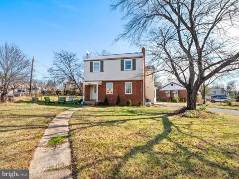 5007 Edgewood Rd, College Park, MD 20740