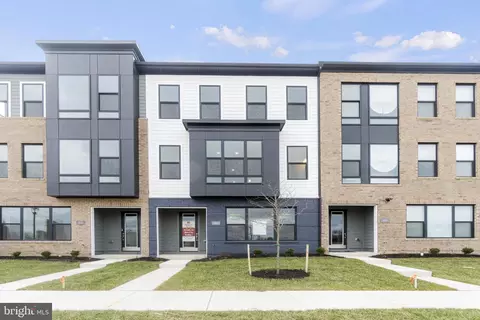 207 Summit Point Blvd, Bowie, MD 20716