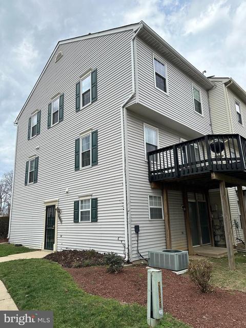 3713 Wilkinson #3713, Suitland, MD 20746
