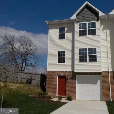5712 Jefferson Heights Dr, Fairmount Heights, MD 20743