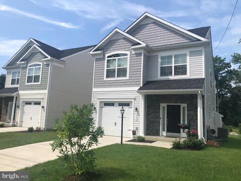 1003 60th Ave, Fairmount Heights, MD 20743