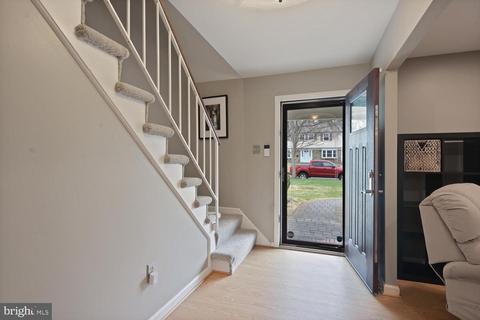8759 Oxwell Ln, Laurel, MD 20708 photo 4