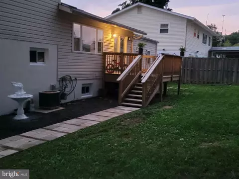 6519 Midra Dr, Lanham, MD 20706 photo 5