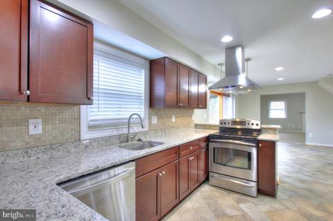 12504 Silverbirch Ln, Laurel, MD 20708 photo 12