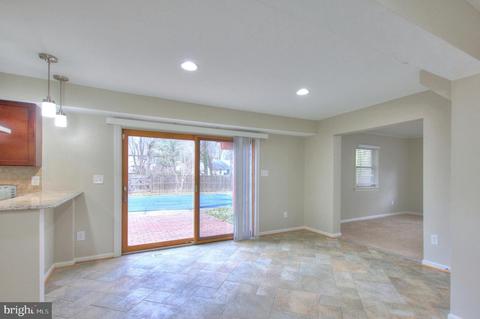 12504 Silverbirch Ln, Laurel, MD 20708 photo 11