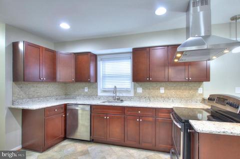 12504 Silverbirch Ln, Laurel, MD 20708 photo 9