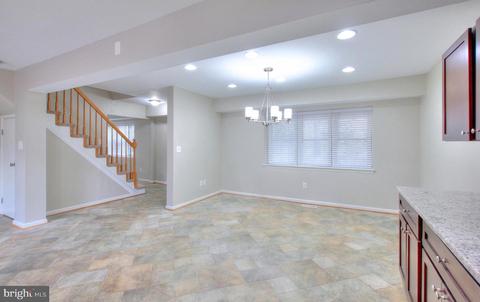 12504 Silverbirch Ln, Laurel, MD 20708 photo 6