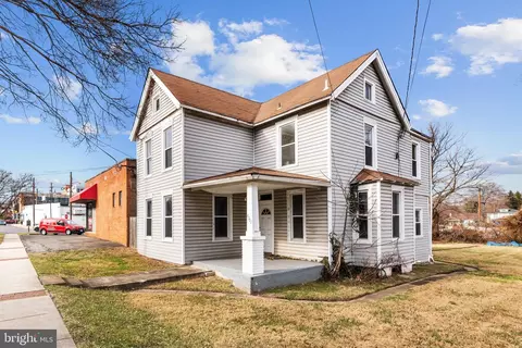 4502 Queensbury Rd, Riverdale, MD 20737