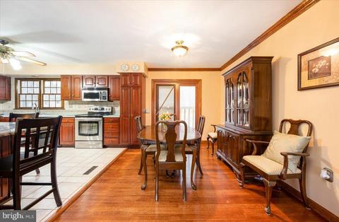 10209 Snowden Rd, Laurel, MD 20708 photo 15