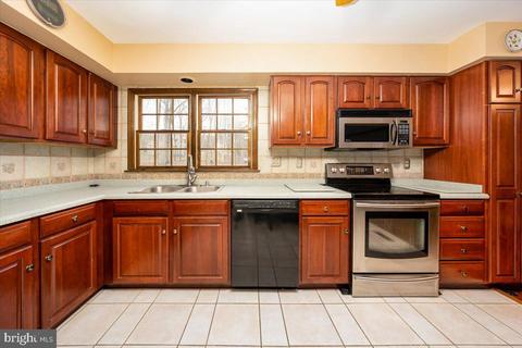 10209 Snowden Rd, Laurel, MD 20708 photo 19