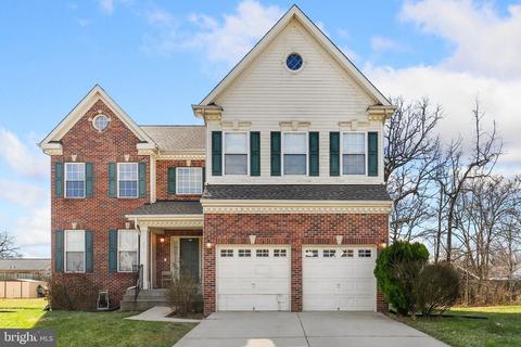 9603 Huxley Dr, Lanham, MD 20706