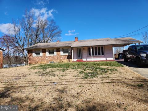 3906 Spring Ter, Temple Hills, MD 20748