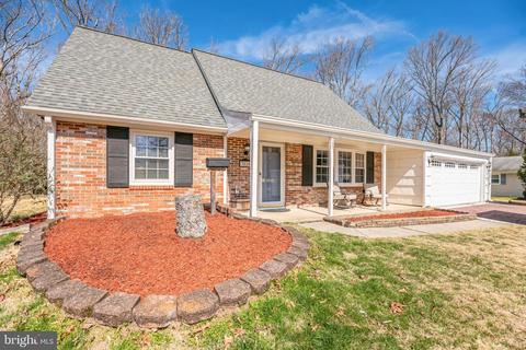 3820 Irongate Ln, Bowie, MD 20715