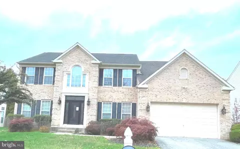611 Cover Ln, Accokeek, MD 20607