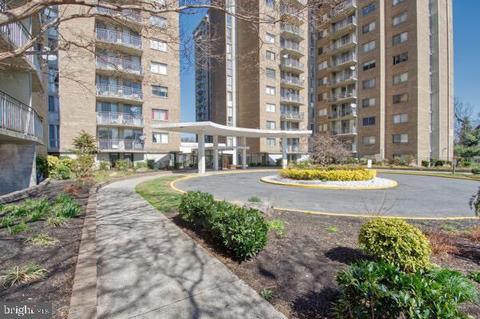 1836 Metzerott Rd #2020, Adelphi, MD 20783
