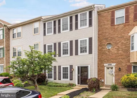 6911 Storch Cir, Lanham, MD 20706