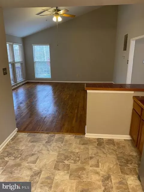 929 Millponds Ct, Bowie, MD 20721 photo 8