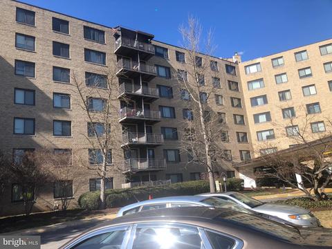 3450 Toledo Ter #405, Hyattsville, MD 20782