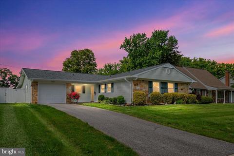 12220 Fleming Ln, Bowie, MD 20715