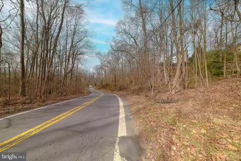2702 Cool Spring Rd, Adelphi, MD 20783 photo 4