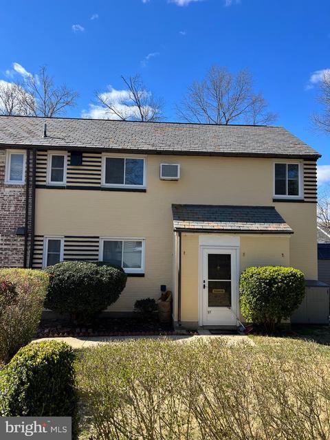 1 Gardenway # f, Greenbelt, MD 20770